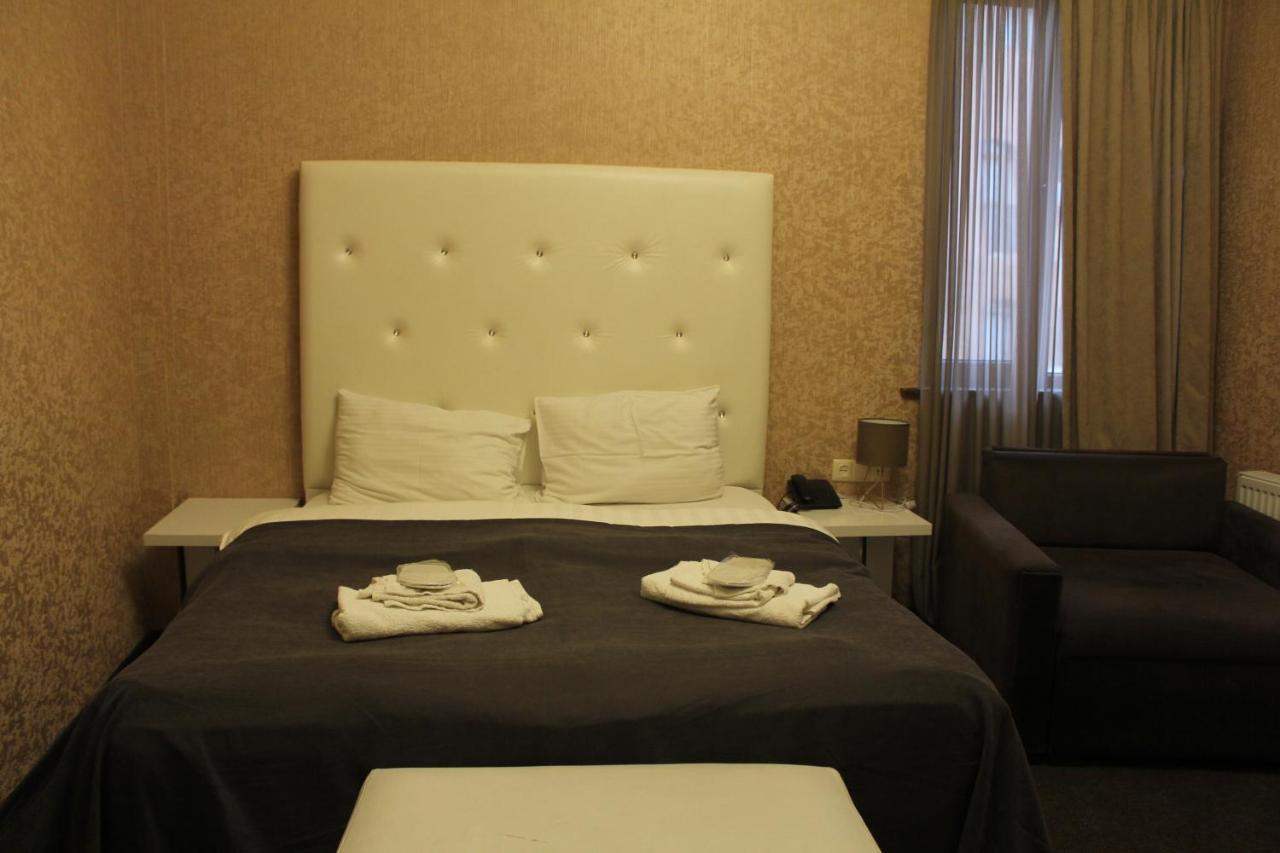Hotel Plaza Тбилиси Экстерьер фото